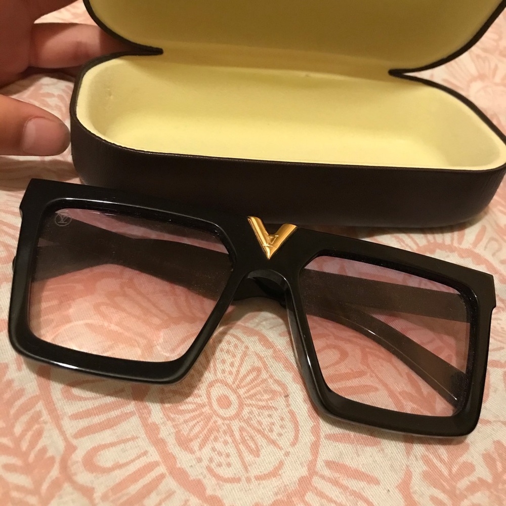 louis vuitton sunglasses - Picture 1 of 3